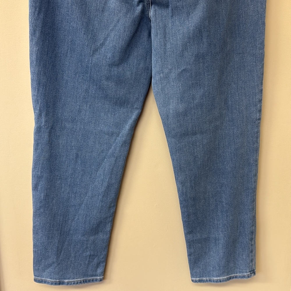 NWT | Chico’s Perfect Stretch Girlfriend Ankle Jeans |sz 2(US12)|Hampton Lt Wash - Picture 8 of 8